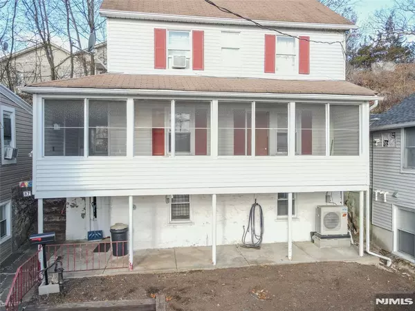 87 Cannonball RD, Pompton Lakes, NJ 07442