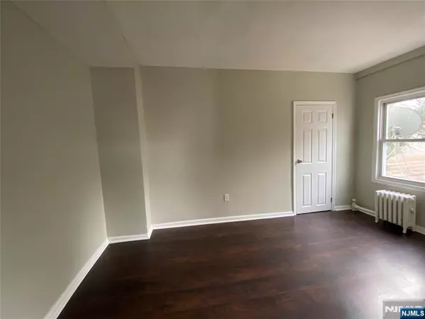 Bloomfield, NJ 07003,124-126 Spruce ST