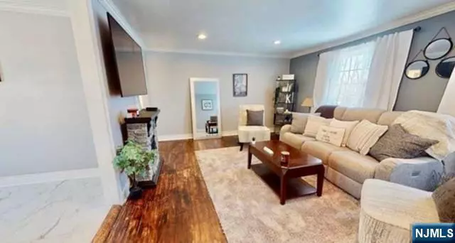 100 Clark CT, Rutherford, NJ 07070