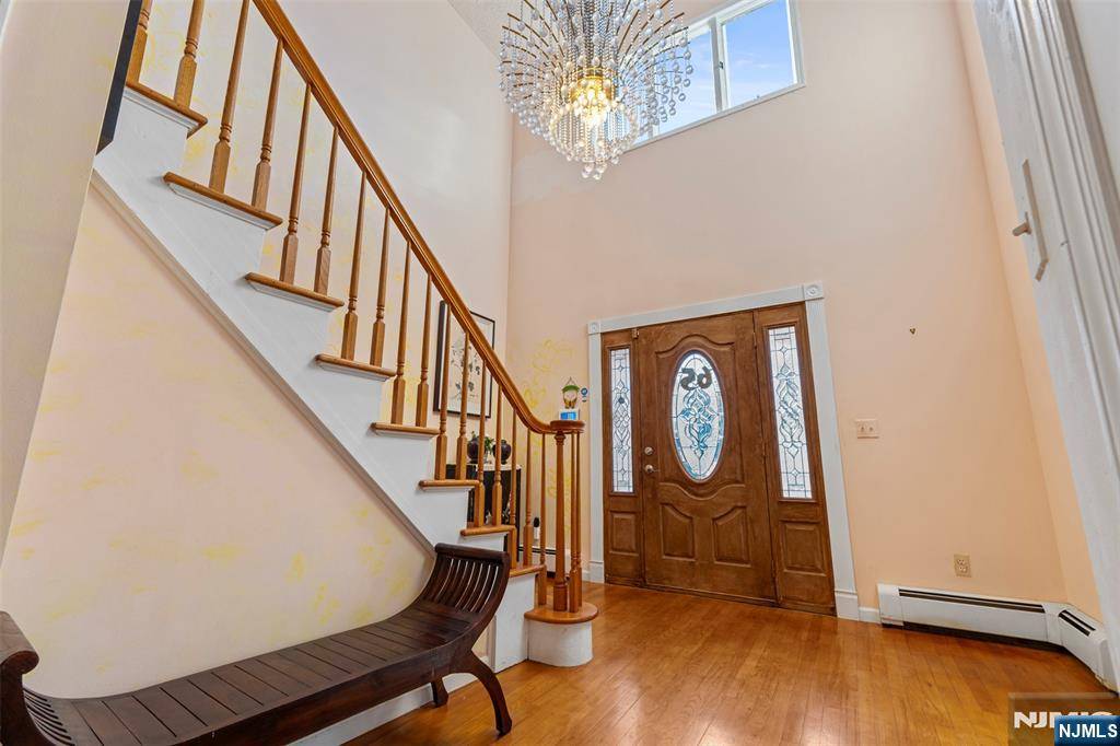 Closter, NJ 07624,65 Robinhood AVE