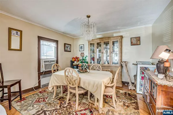 Irvington, NJ 07111,107 Howard ST