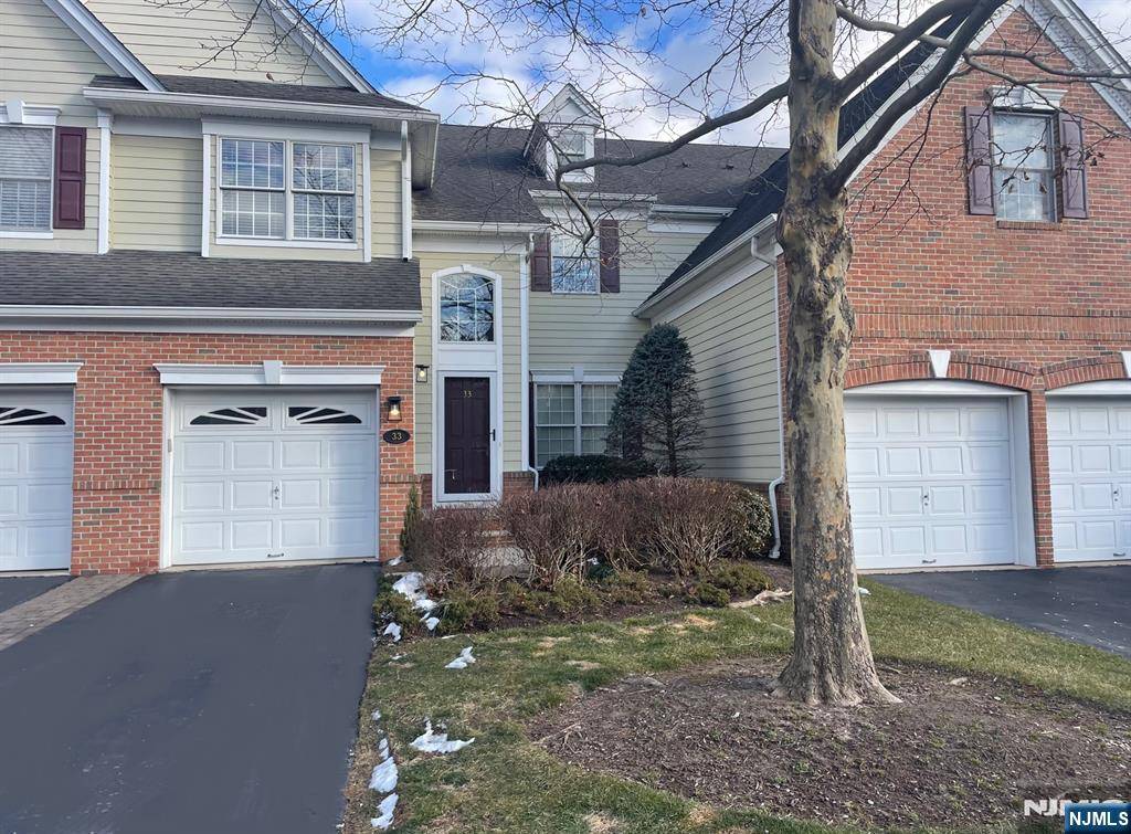 33 Chestnut CT, Cedar Grove, NJ 07009