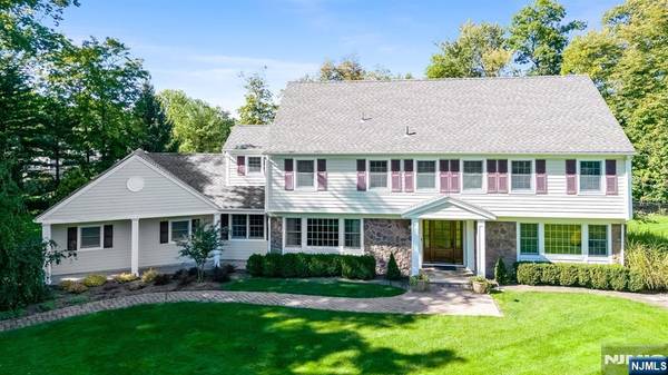 81 Buckhaven, Upper Saddle River, NJ 07458