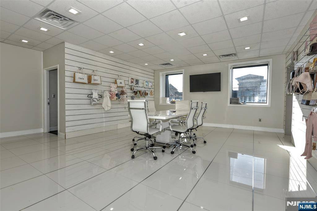 Carlstadt, NJ 07072,301 Hoboken RD #2
