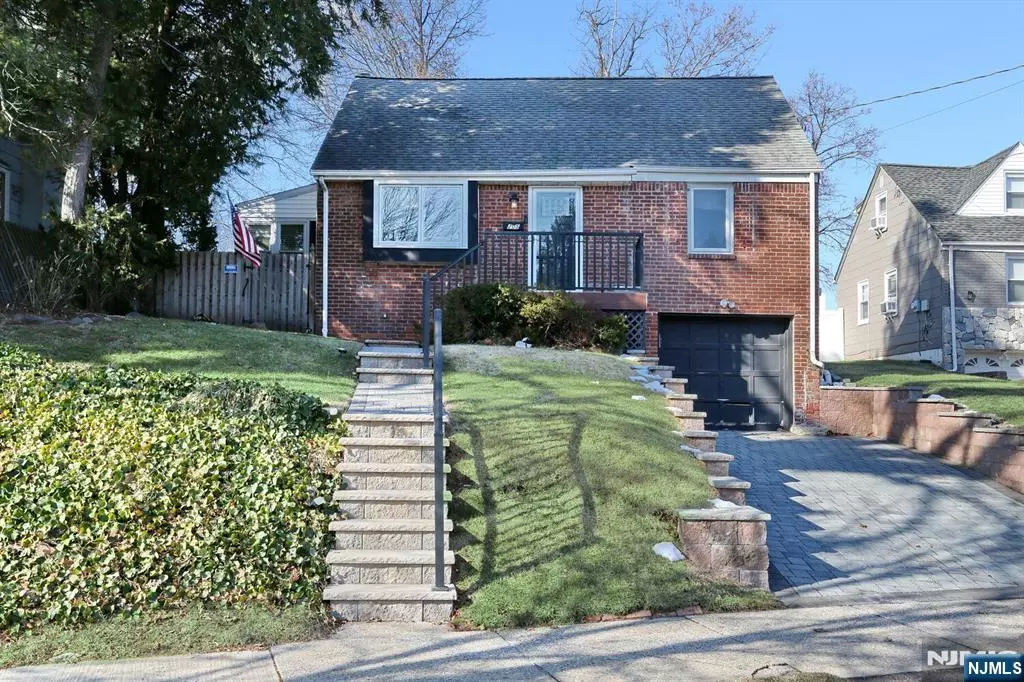 Maywood, NJ 07607,205 Esplanade