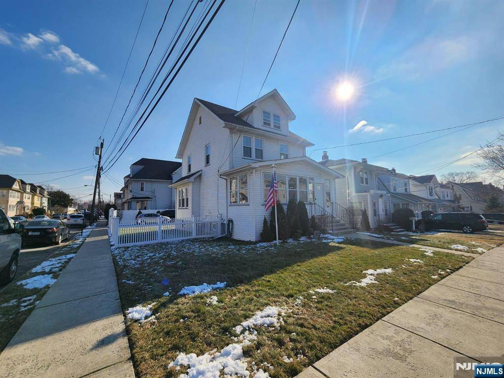 Passaic, NJ 07055,105 Park AVE