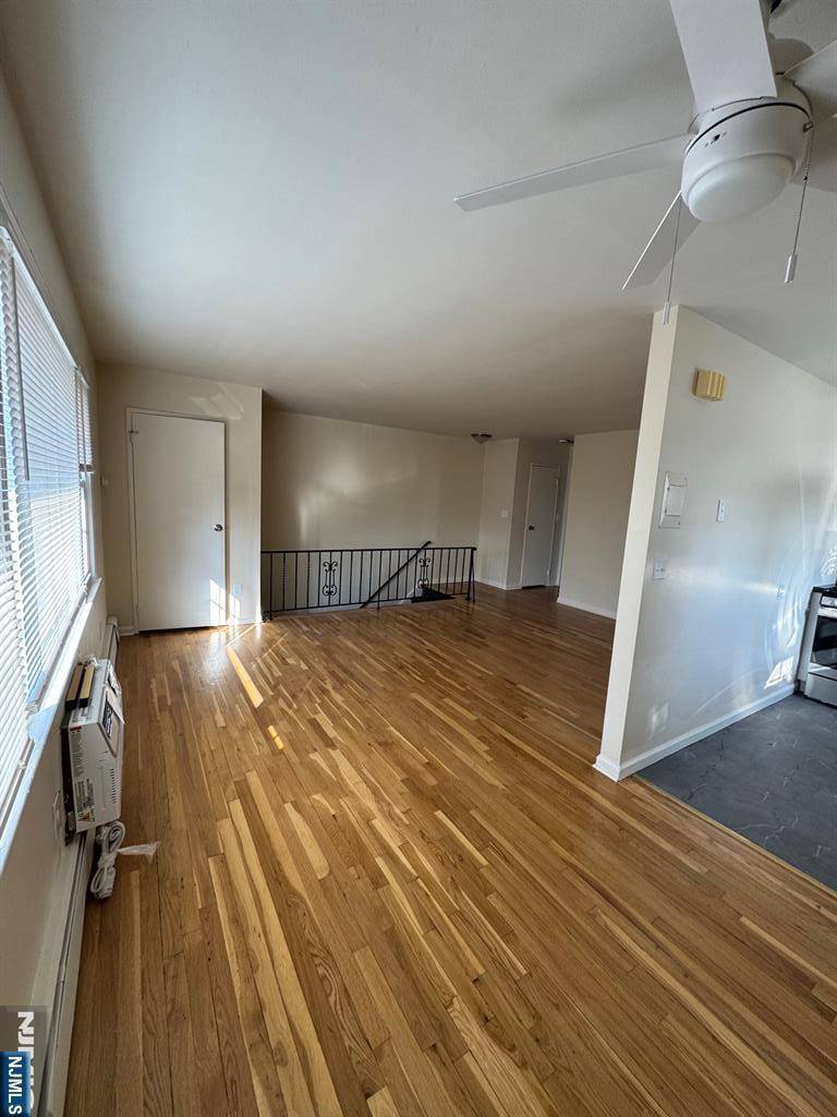 Dumont, NJ 07628,60 Columbia AVE #2
