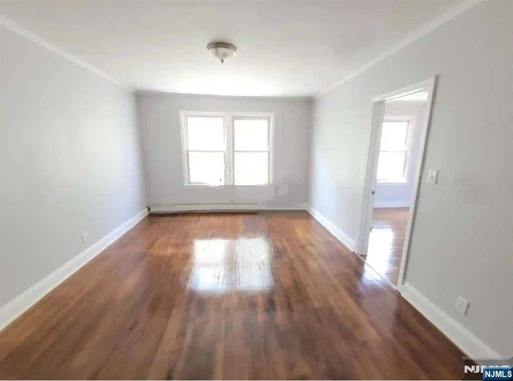 Newark, NJ 07106,334 Sanford AVE
