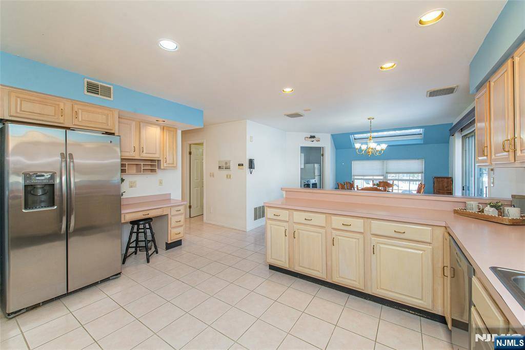 Rockaway Township, NJ 07801,342 Mount Pleasant AVE