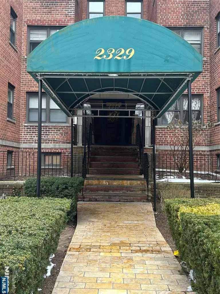 Fort Lee, NJ 07024,2329 Hudson TER #C13