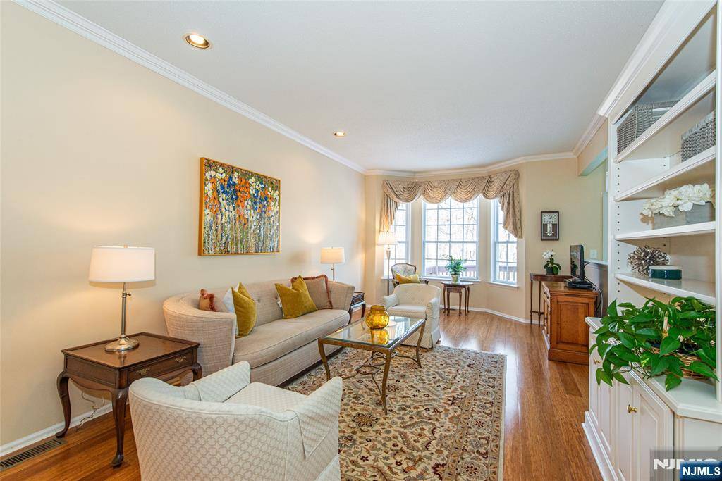 Randolph Township, NJ 07869,22 Kensington DR