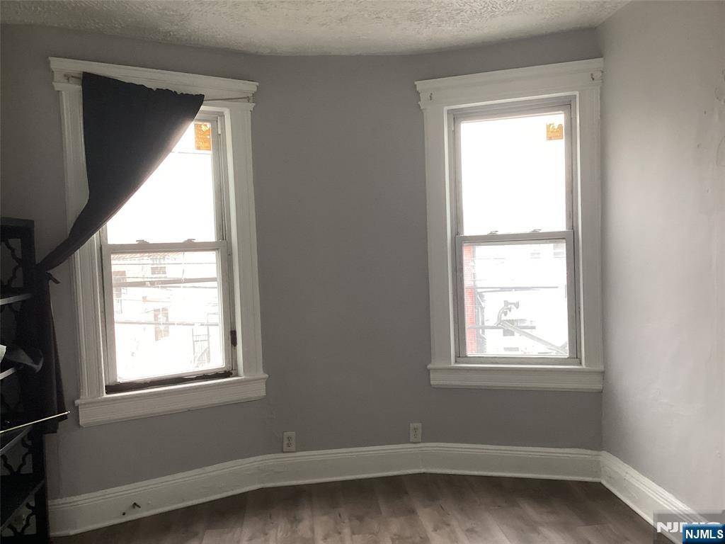 Jersey City, NJ 07307,54 Nelson AVE
