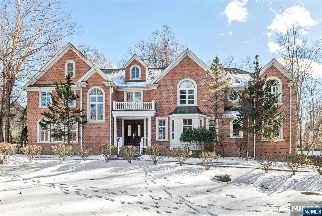 Upper Saddle River, NJ 07458,12 Stone Ledge RD