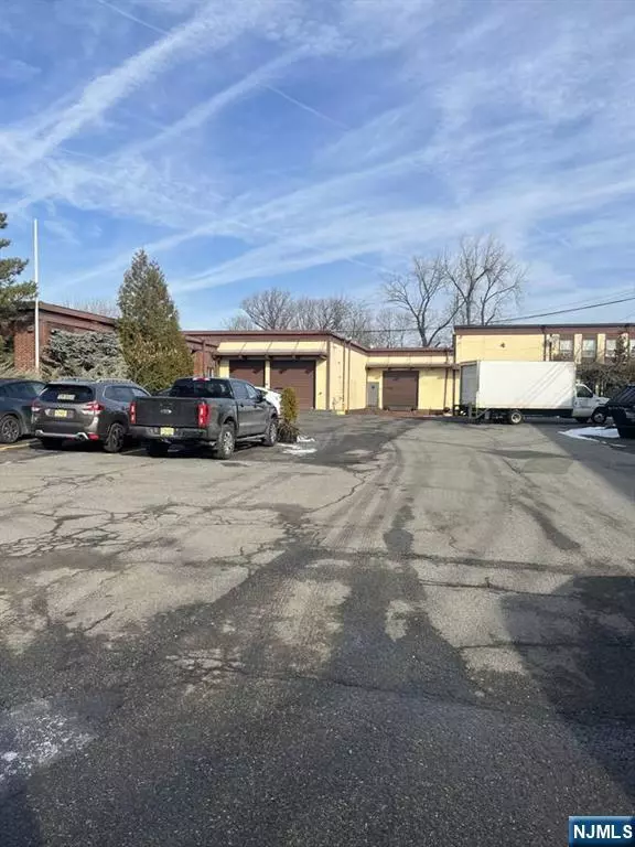 Palisades Park, NJ 07650,175 Fair