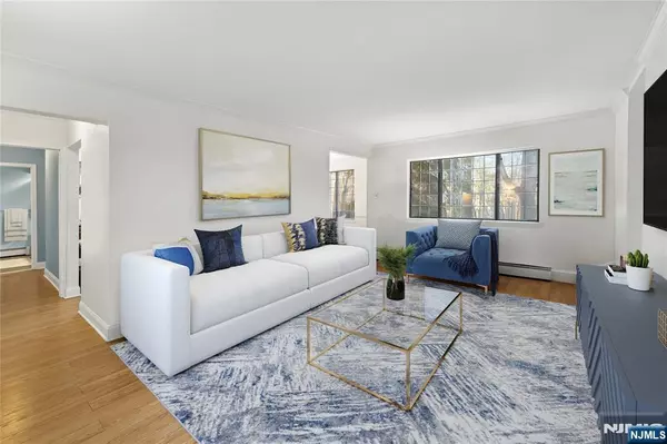 Morris Plains Borough, NJ 07950,5I Foxwood DR