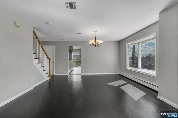 Edgewater, NJ 07020,69-1 Myrtle AVE