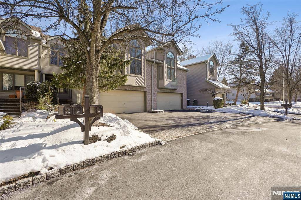 836 Hemlock CT #T165, Norwood, NJ 07648