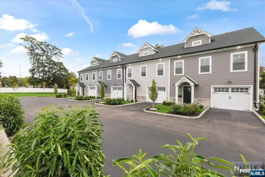 Ramsey, NJ 07446,20 Mechanic ST