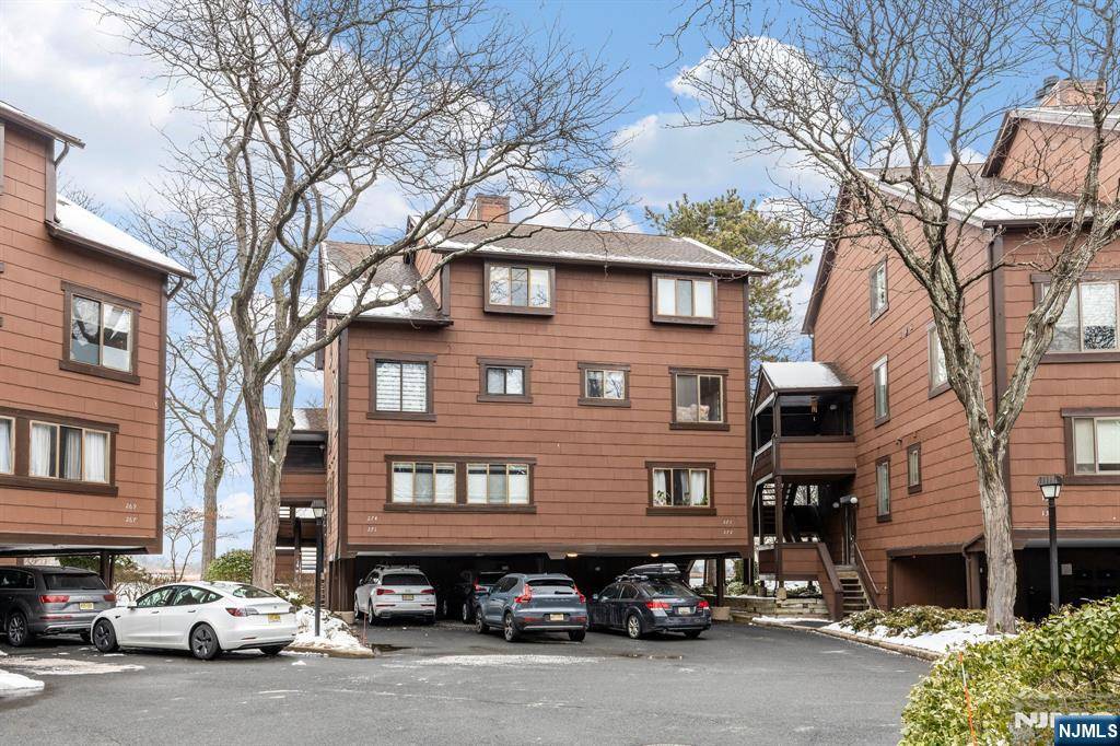 271 Sunset Key, Secaucus, NJ 07094