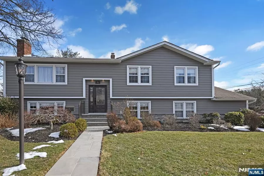 91 Greta PL, Emerson, NJ 07630