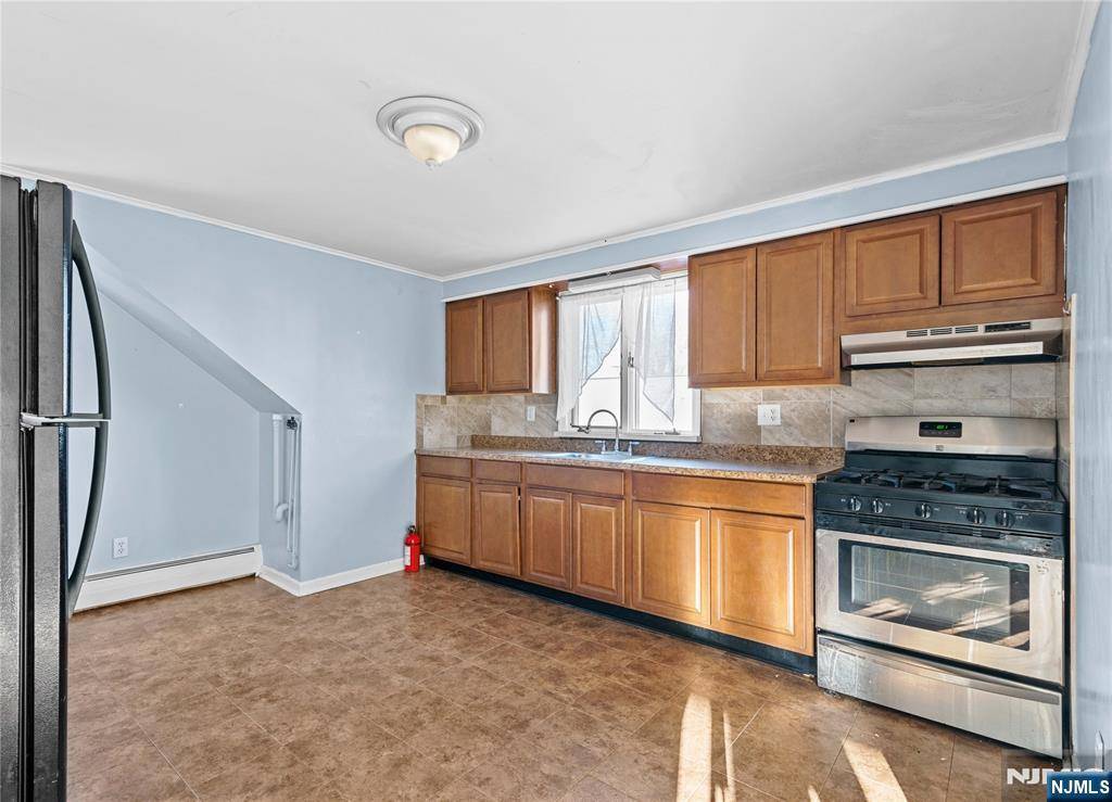 Little Falls, NJ 07424,70 River BLVD