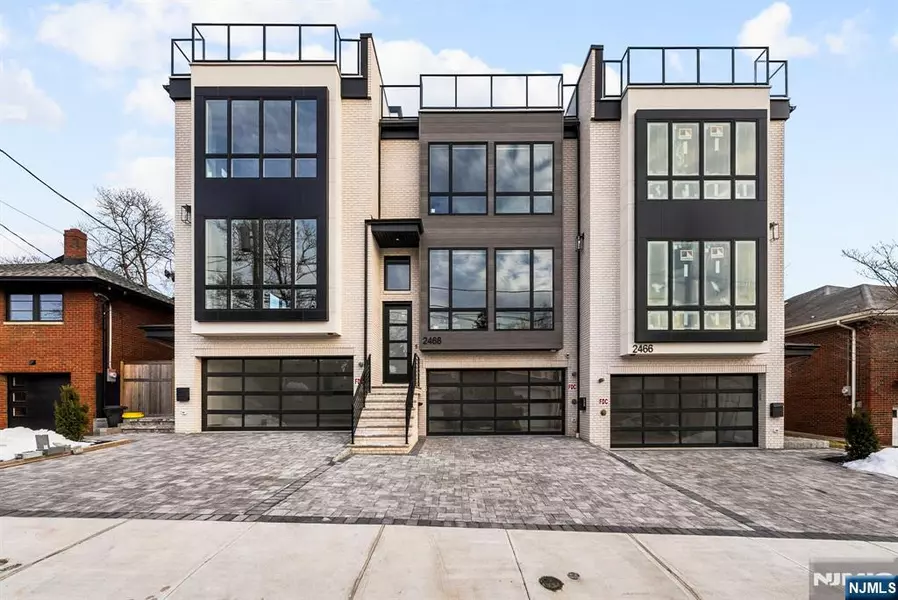 2470 Rossett ST, Fort Lee, NJ 07024