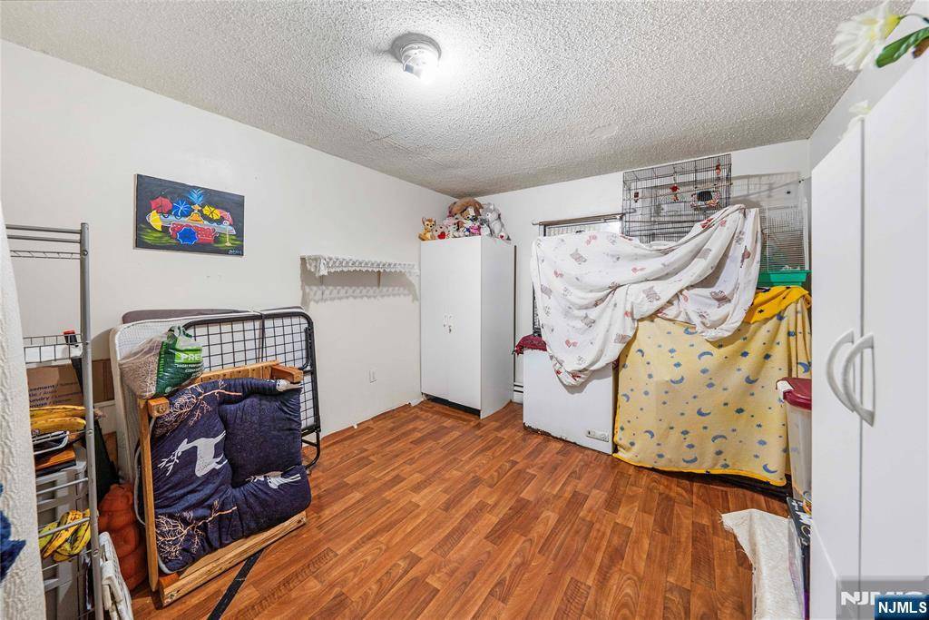 Guttenberg, NJ 07093,325 68th ST
