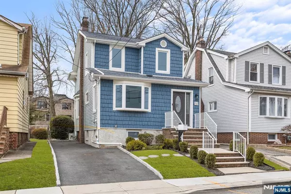 52 Oakdene AVE, Cliffside Park, NJ 07010