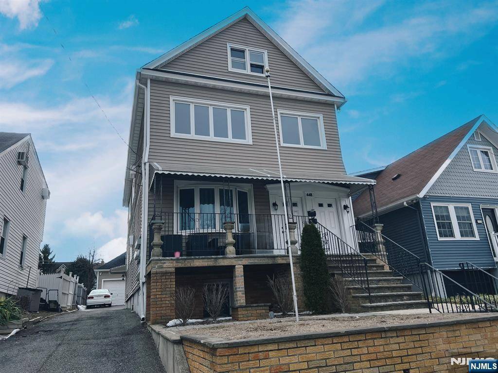 Lyndhurst, NJ 07071,448 Forest AVE #2