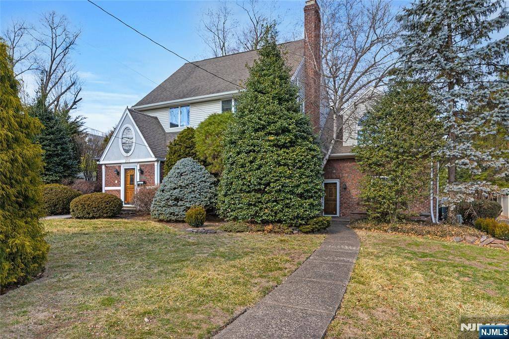 Teaneck, NJ 07666,205 Vandelinda AVE