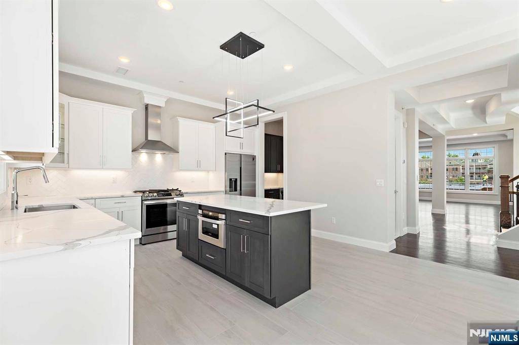 Northvale, NJ 07647,118 Rio Vista LN