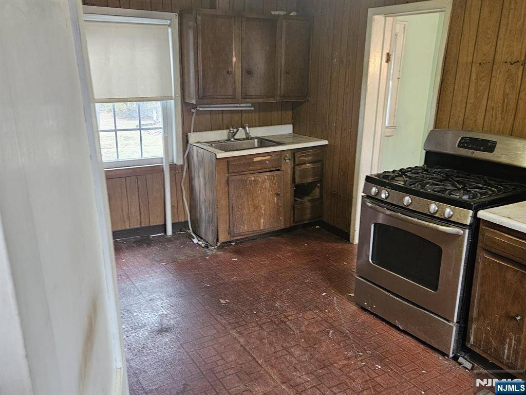 174 Prospect ST, Englewood, NJ 07631