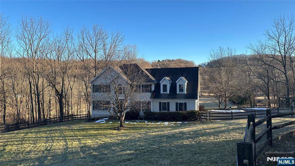 43 New Hampton RD,  Washington Twp,  NJ 07882