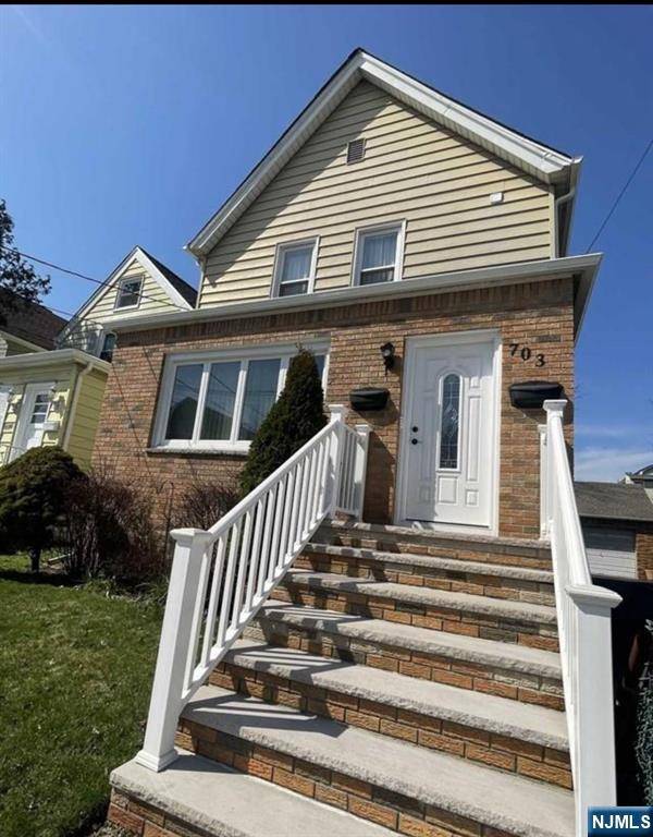 703 Devon ST #1st floor, Kearny, NJ 07032