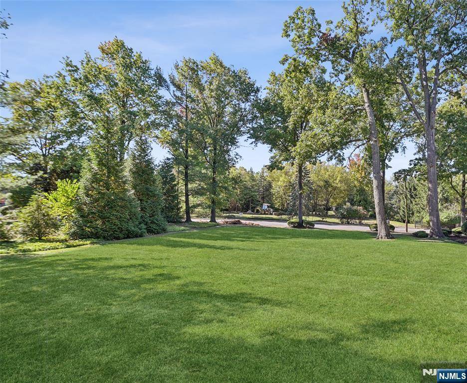 143 Demarest AVE, Englewood Cliffs, NJ 07632