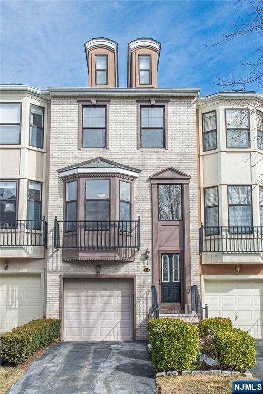 431 Hartford DR #4032, Nutley, NJ 07110