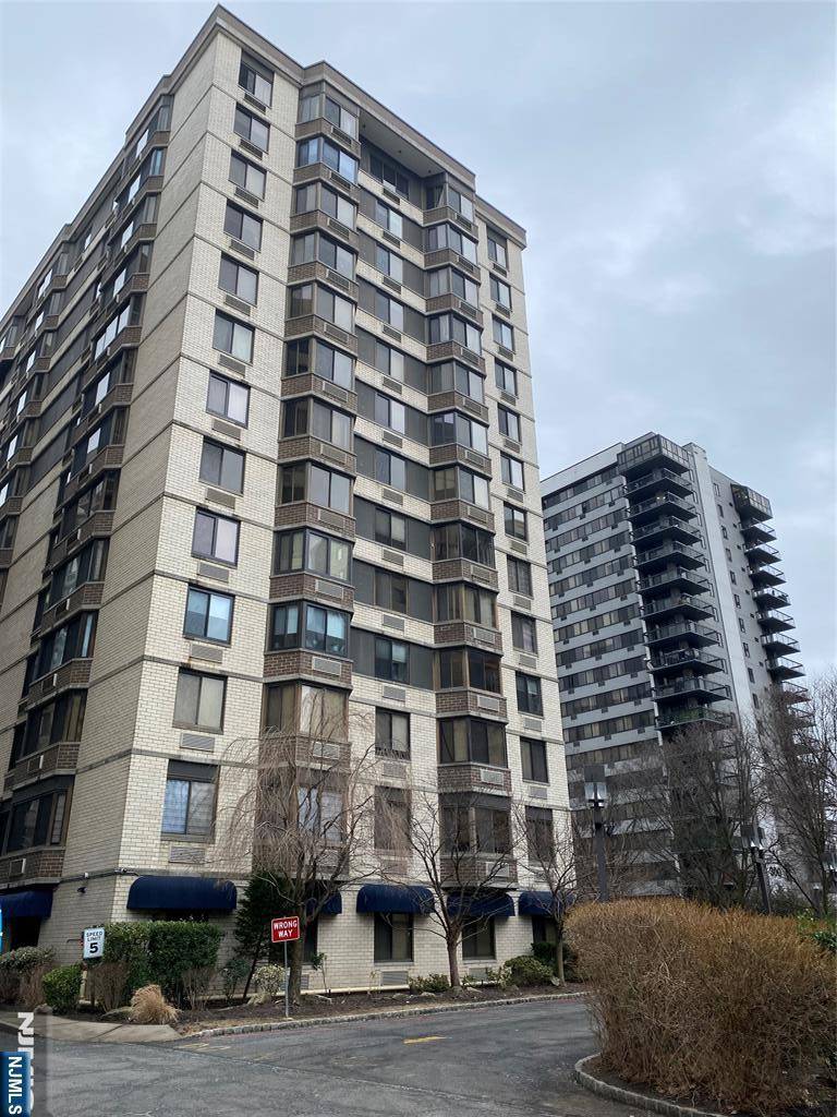 316 Prospect #9K, Hackensack, NJ 07601