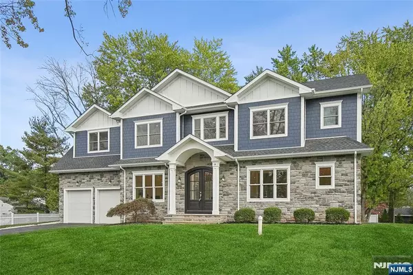 82 Martin RD, Livingston, NJ 07039