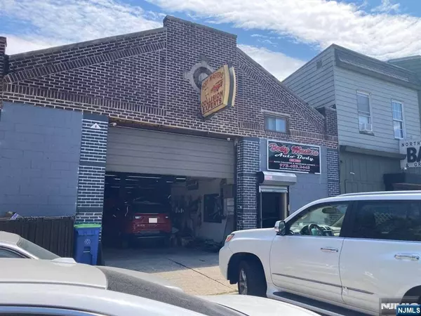 875 Broadway, Newark, NJ 07104