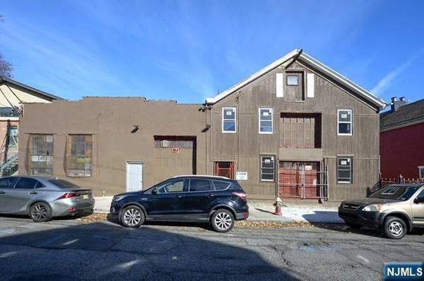 106-110 Kearney ST, Paterson, NJ 07522