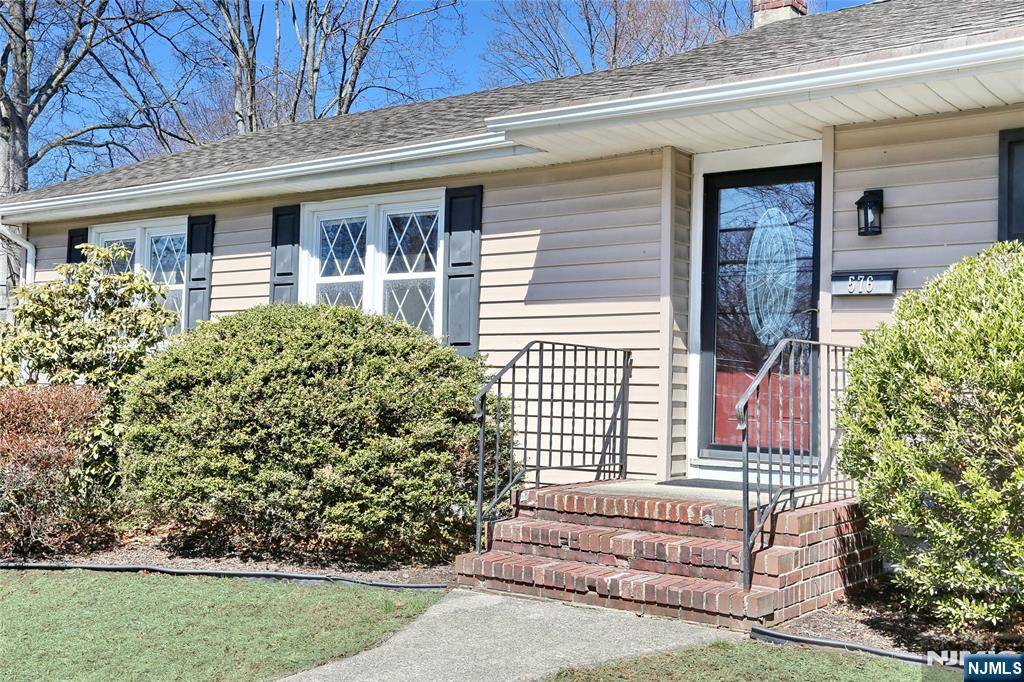 Twp Of Washington, NJ 07676,576 Cypress ST