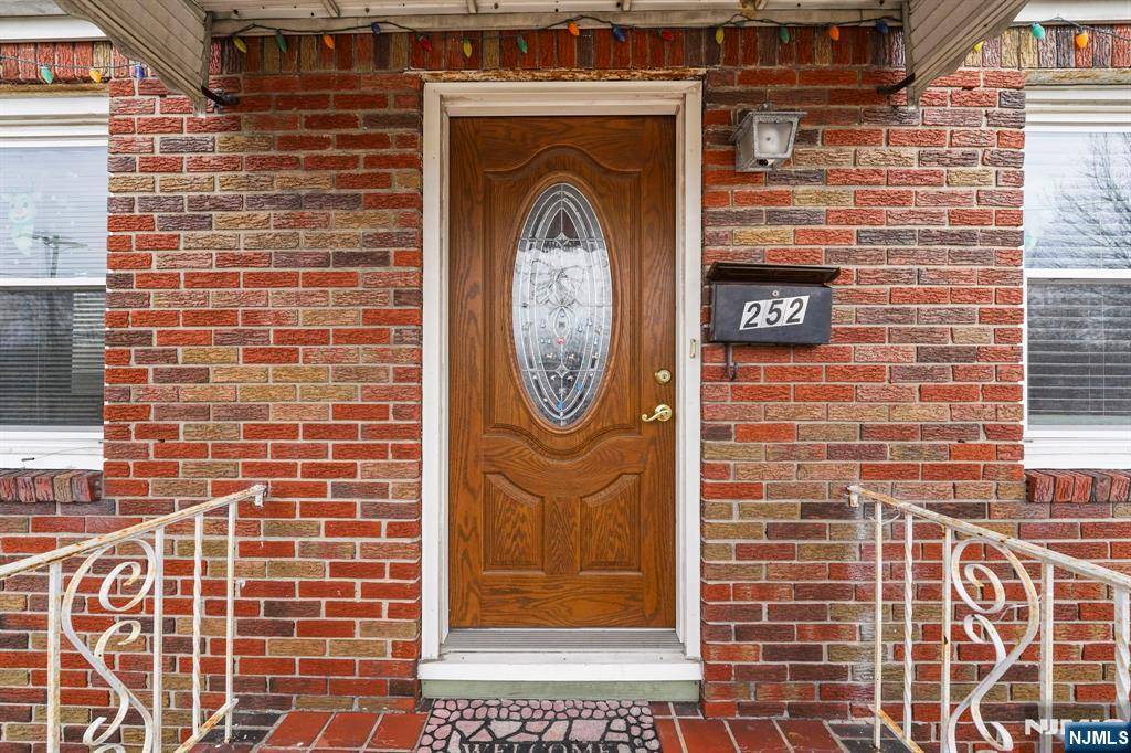 Lyndhurst, NJ 07071,252 Riverside AVE
