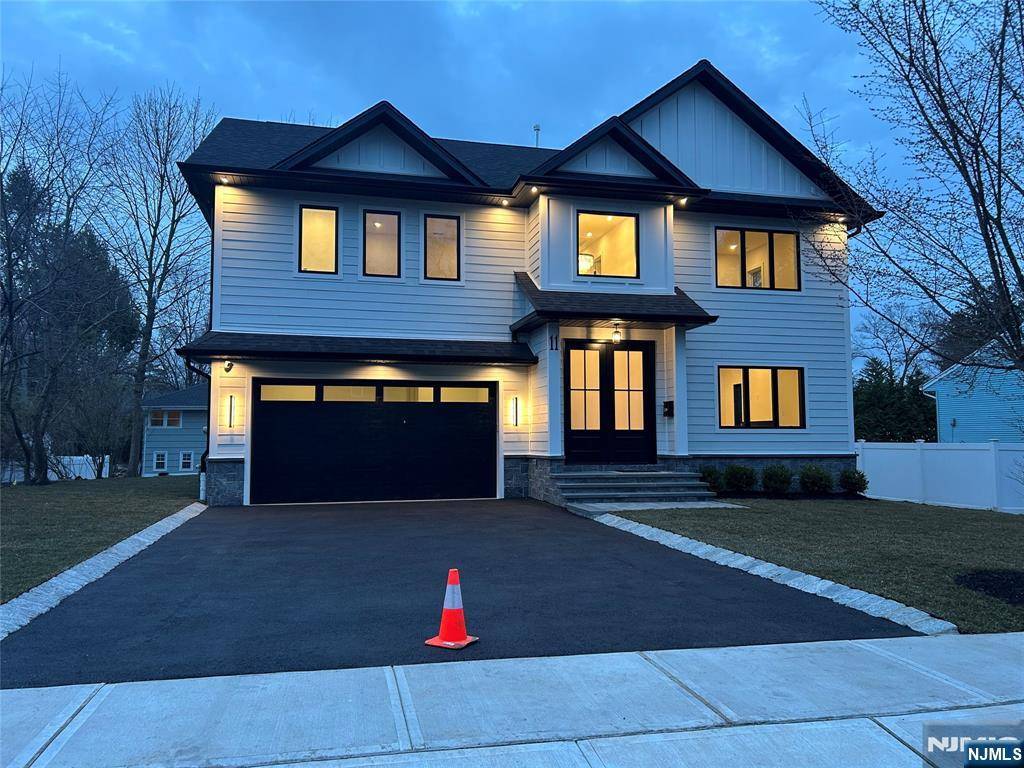 11 Columbus AVE, Closter, NJ 07624