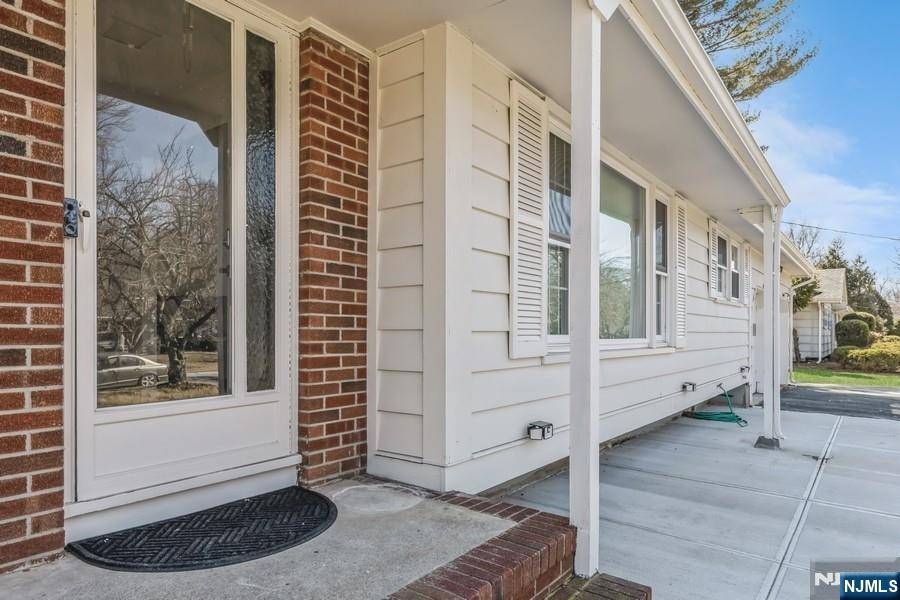 River Vale, NJ 07675,628 Lamanna DR