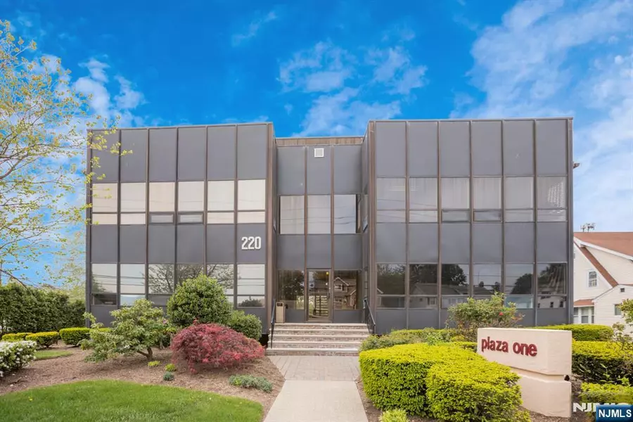 220 Kinderkamack RD #F, Westwood, NJ 07675