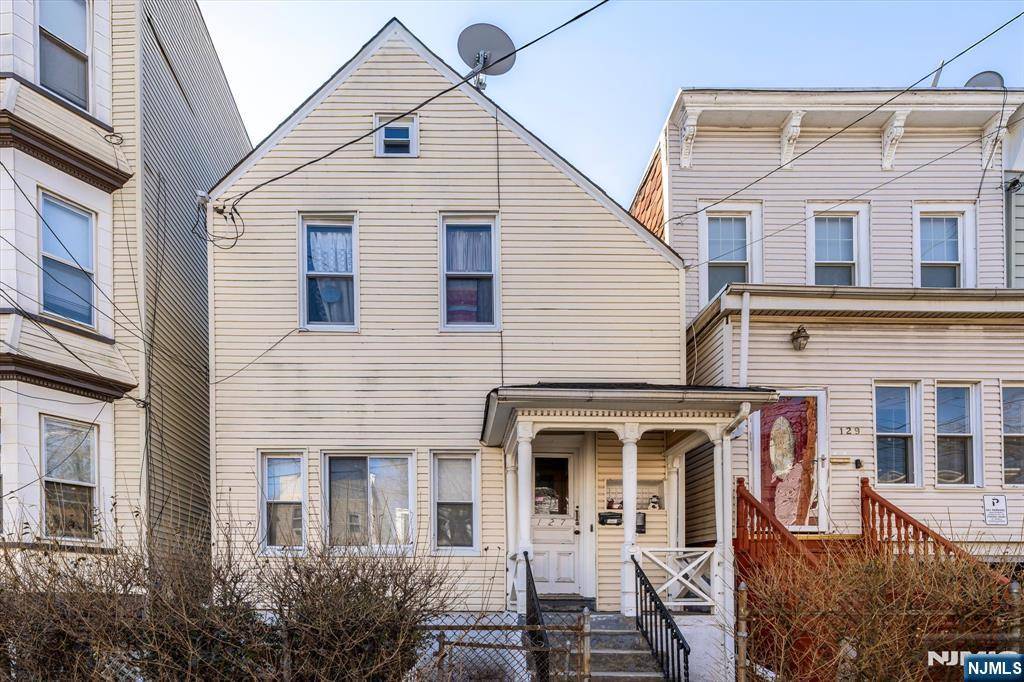 127 Hutton, Jersey City, NJ 07307