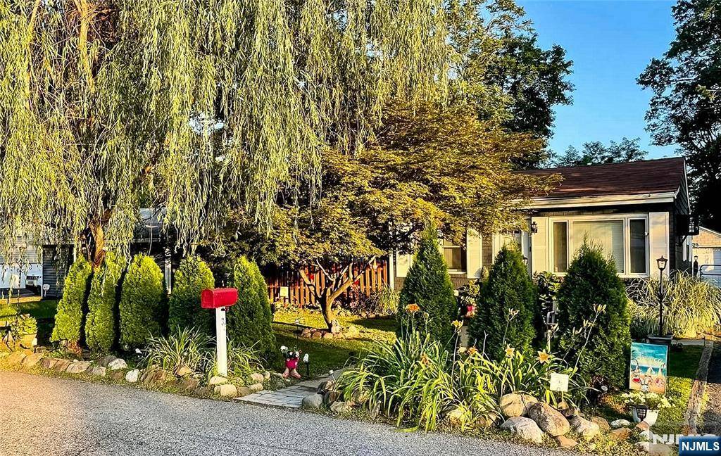 33 South RD, Wayne, NJ 07470
