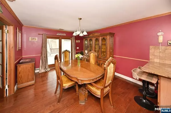 Maywood, NJ 07607,40 Lafayette AVE