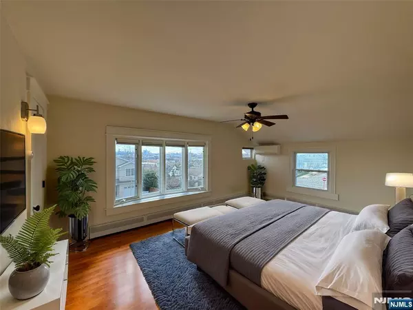 Wood Ridge, NJ 07075,107 Hill ST