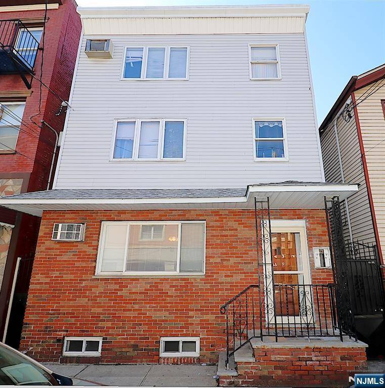 108 Elm, Newark, NJ 07105
